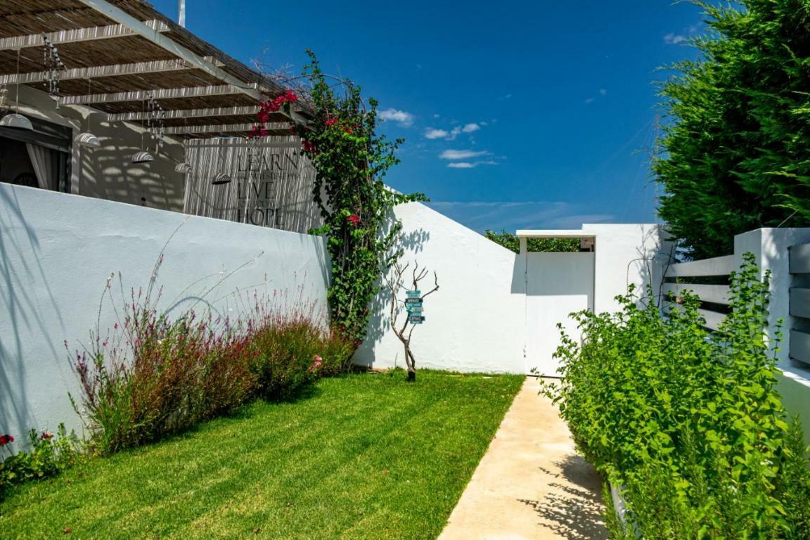 Zen Villa In Schinias Bagian luar foto