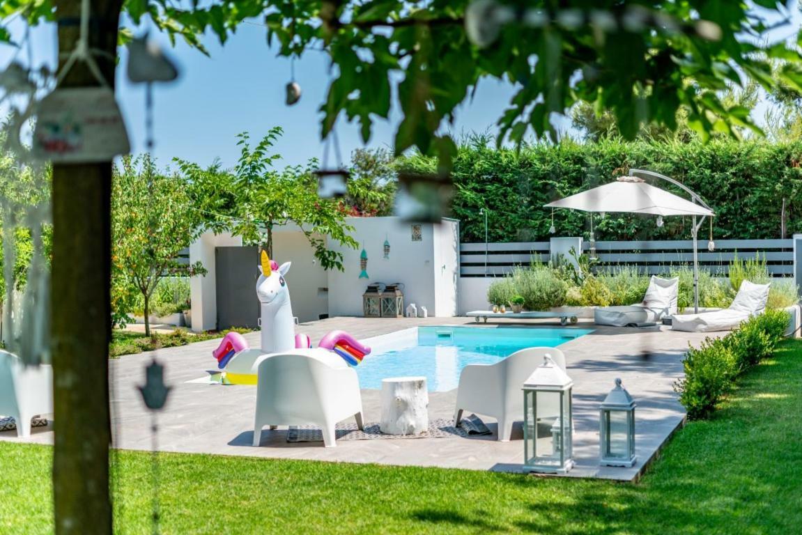 Zen Villa In Schinias Bagian luar foto